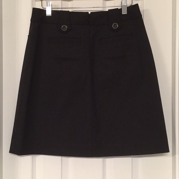 NWOT White House Black Market Black Single Pleat A-Line Skirt. Size 2 - Picture 4 of 7